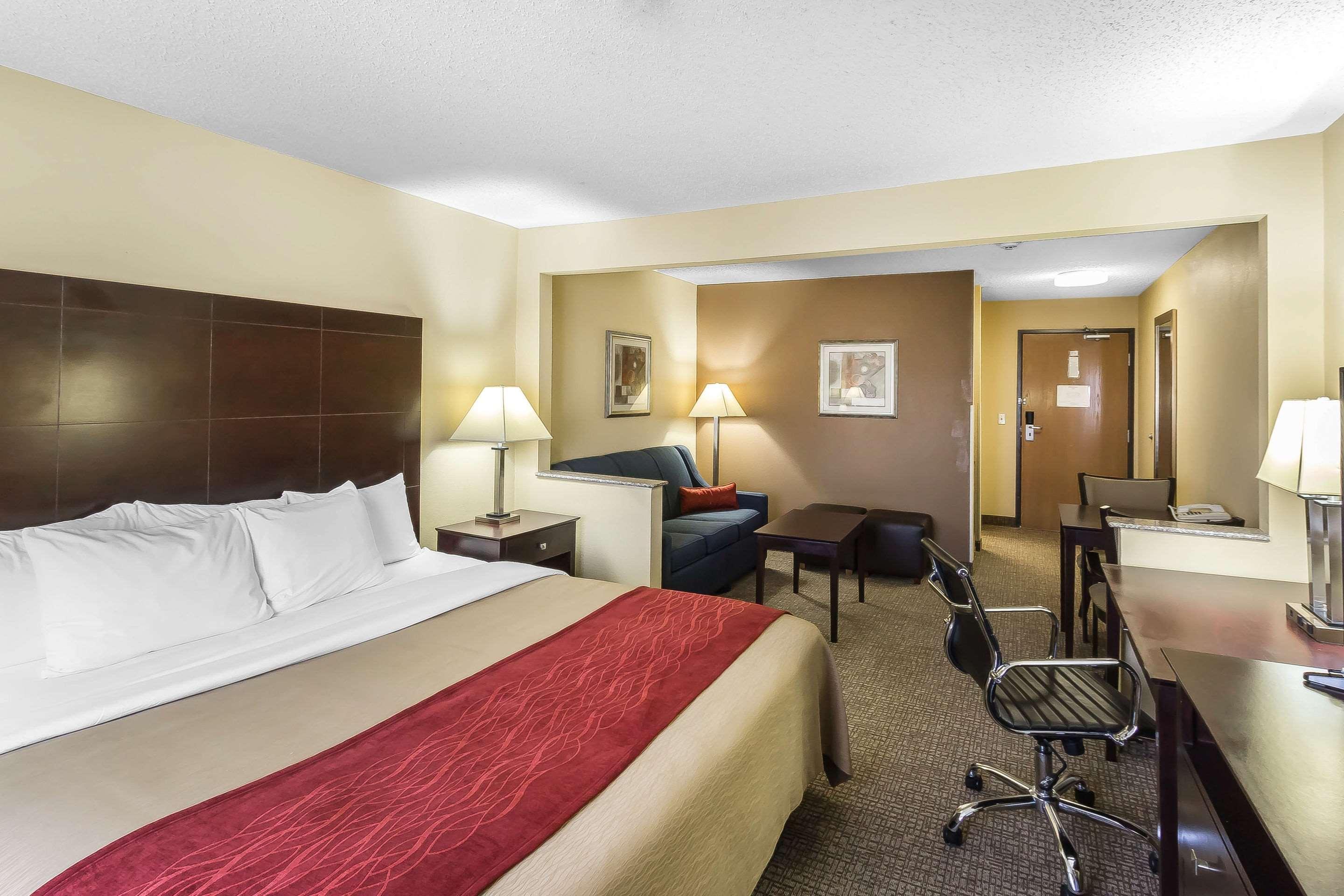 Comfort Inn & Suites Austin Exterior photo