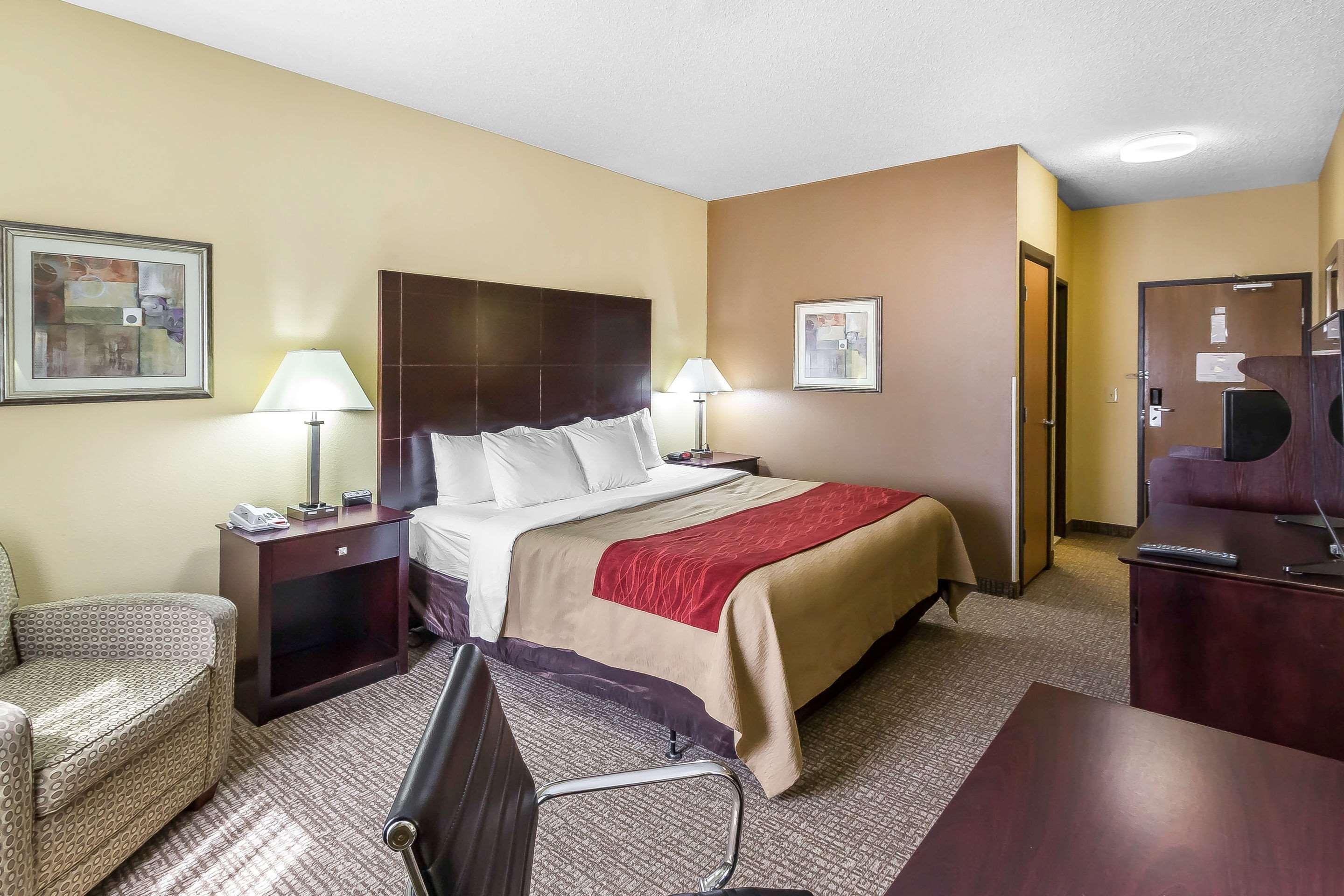 Comfort Inn & Suites Austin Exterior photo