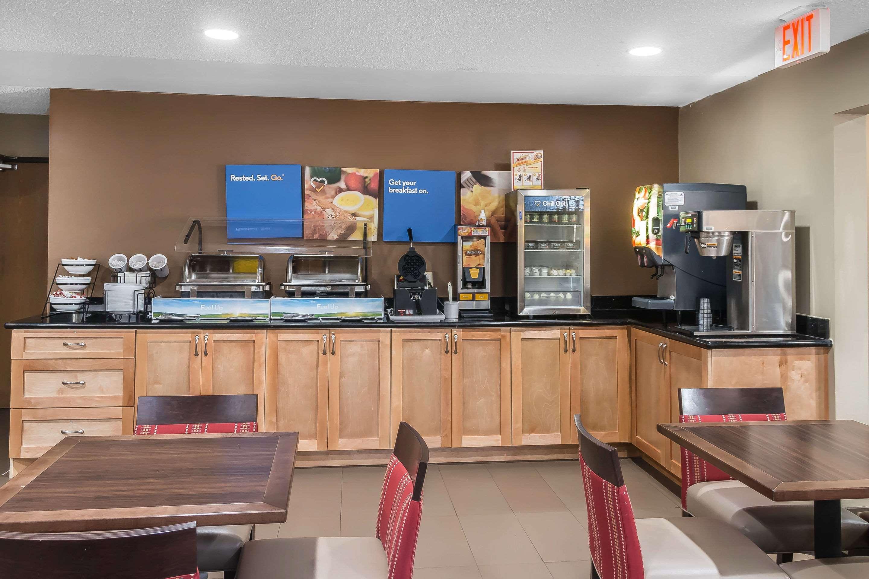 Comfort Inn & Suites Austin Exterior photo