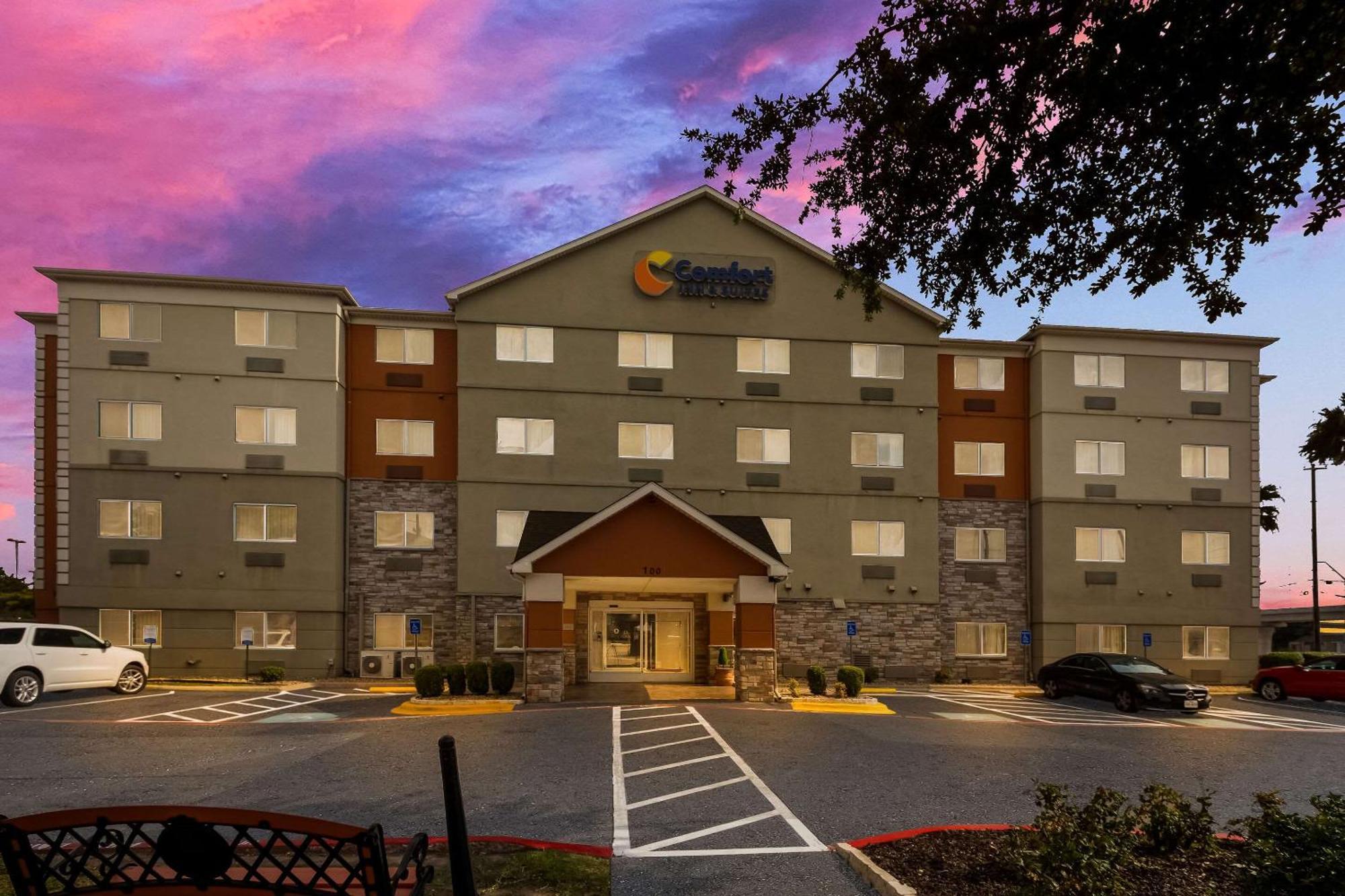 Comfort Inn & Suites Austin Exterior photo