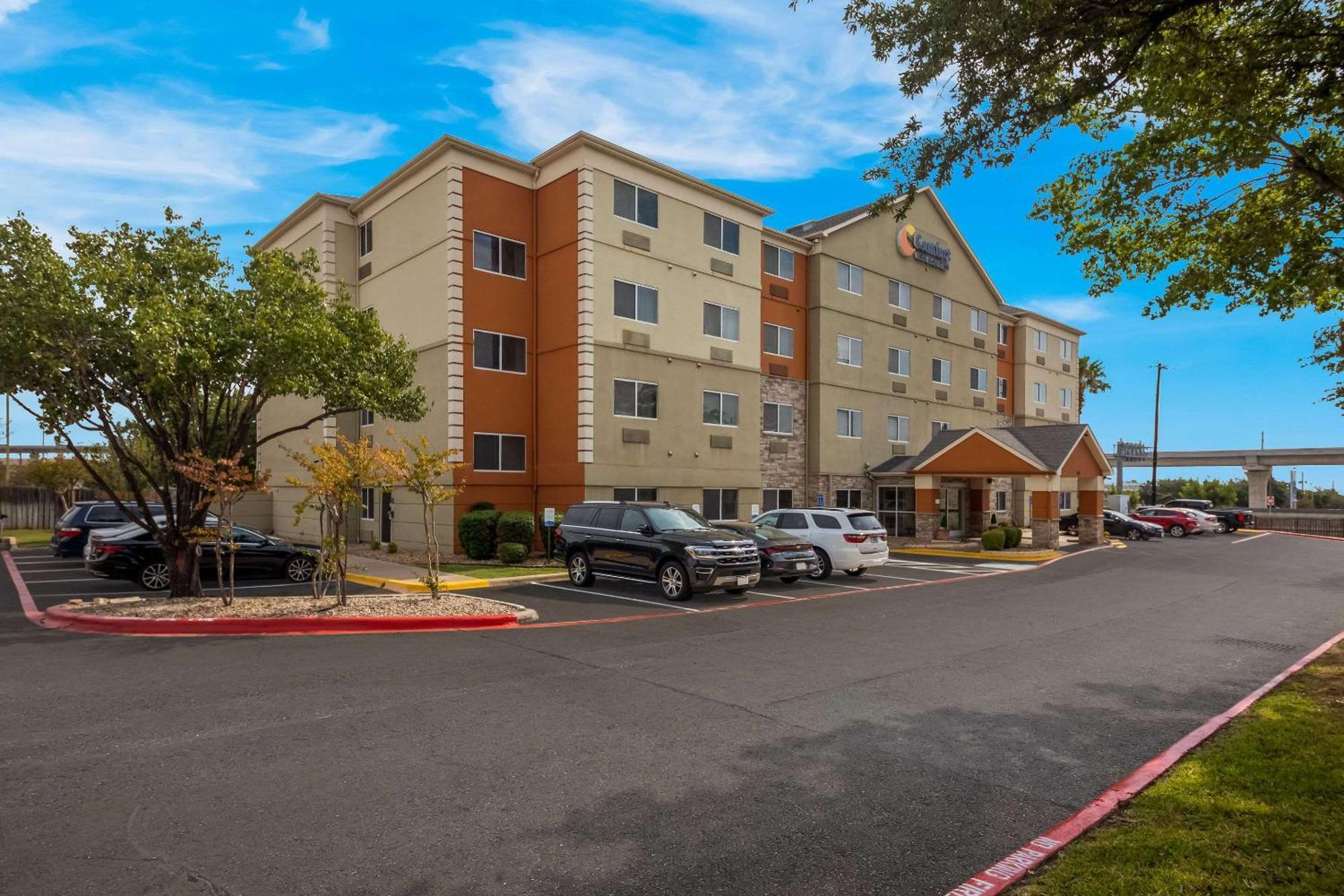 Comfort Inn & Suites Austin Exterior photo