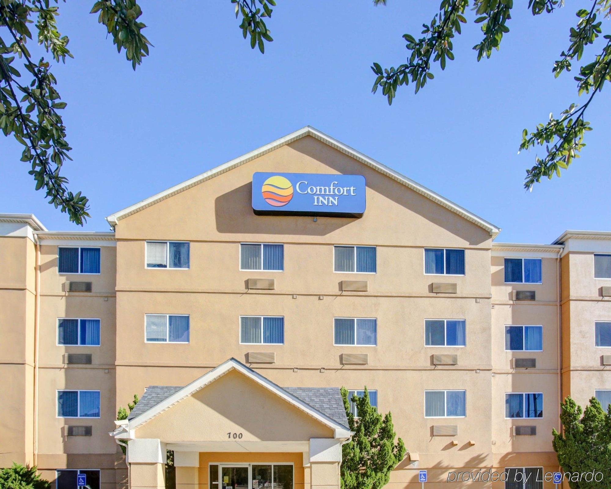 Comfort Inn & Suites Austin Exterior photo