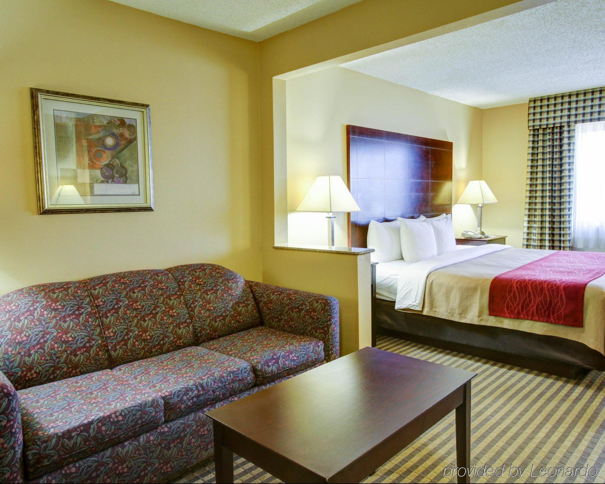 Comfort Inn & Suites Austin Exterior photo